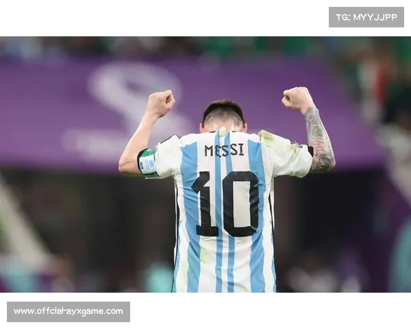 梅西世界杯赛前宣布退役决定，阿根廷更衣室举行特别致敬仪式